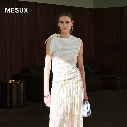 [徐璐同款]MESUX米岫26夏不对称绑带肩鼓波针织背心MOMUE201