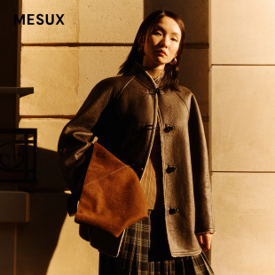 MESUX米岫新品 皮毛一体正反两穿毛绒立领外套MMWUH601 女装