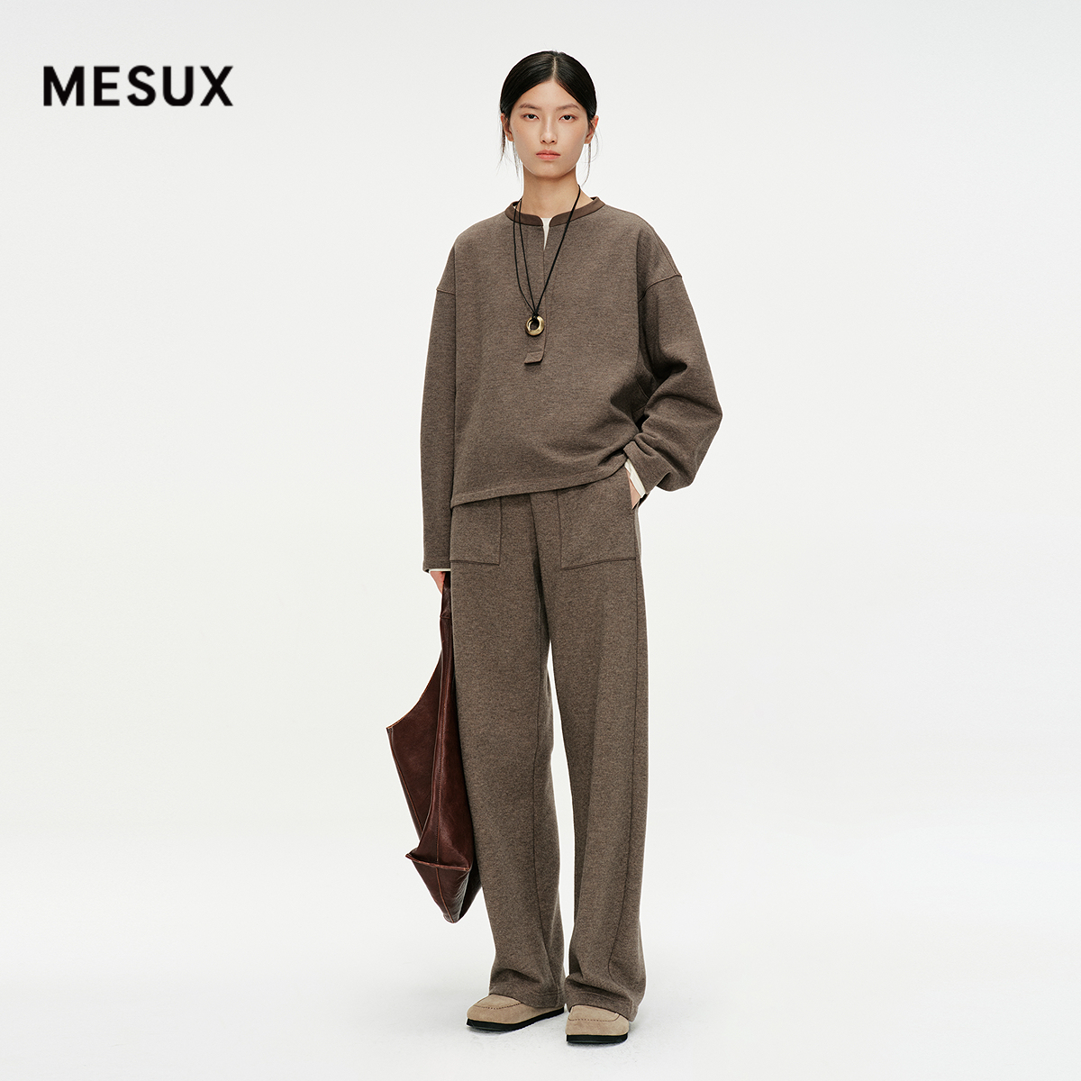 MESUX米岫25冬羊毛针织松弛肌理感弯刀廓形香蕉休闲裤MNWUQ410