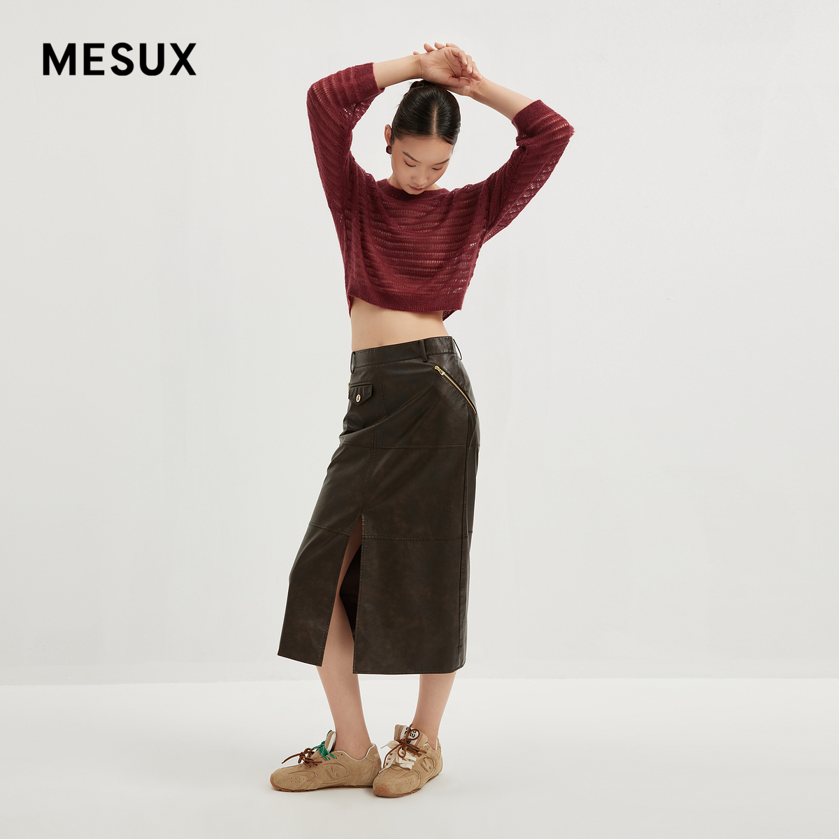 MESUX米岫新品女装绵羊毛细珠片圆领镂空针织毛衫MMFUE407