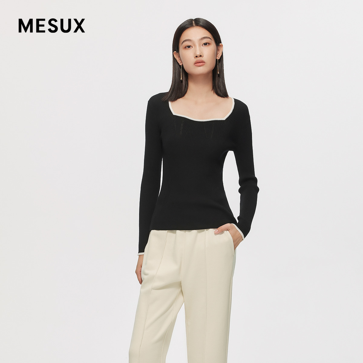 MESUX米岫新品时尚设计黑色毛织打底衫女MMSUE404