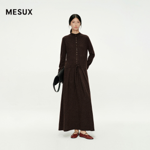 MESUX米岫25冬美丽诺羊毛复古多纽扣抽绳设计毛织连衣裙MNWUE603