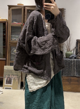 250318/阿良素年原创设计女色织亚麻肌理感压皱工艺复古开衫外套