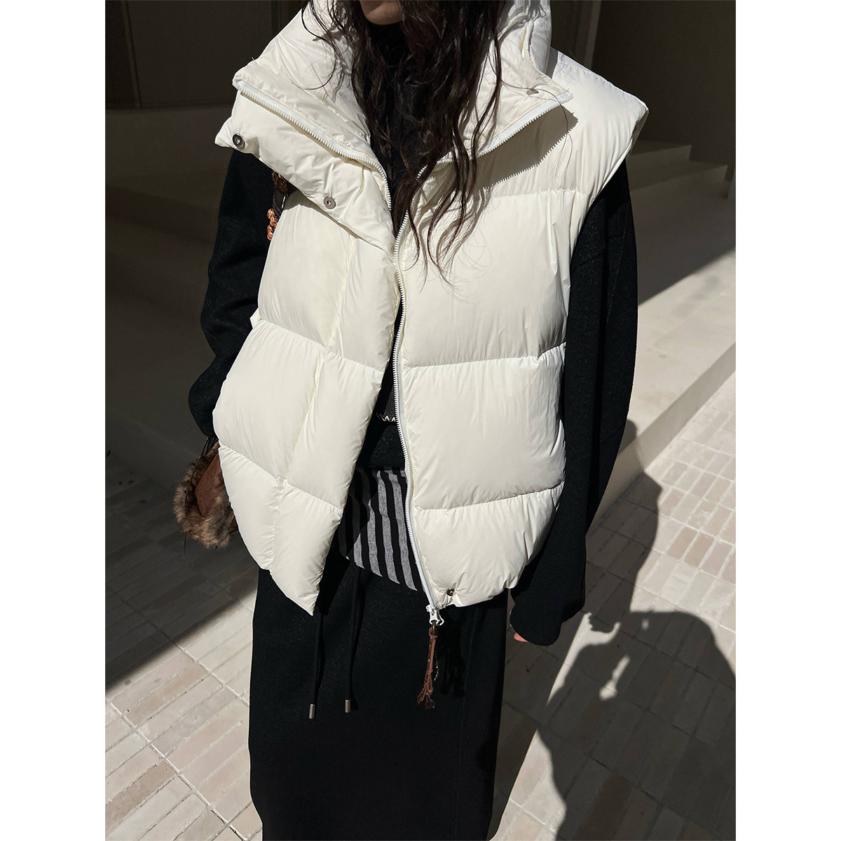 2025冬季新款新国标90白鸭绒泡芙感立领加厚羽绒马甲包邮