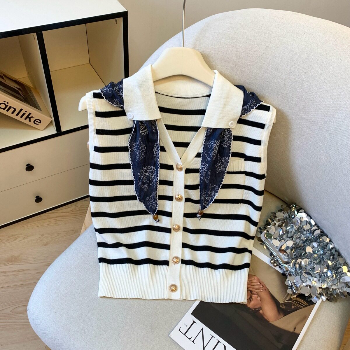 白色翻领马甲Polo领背心配丝巾夏季叠穿外搭显瘦无袖上衣