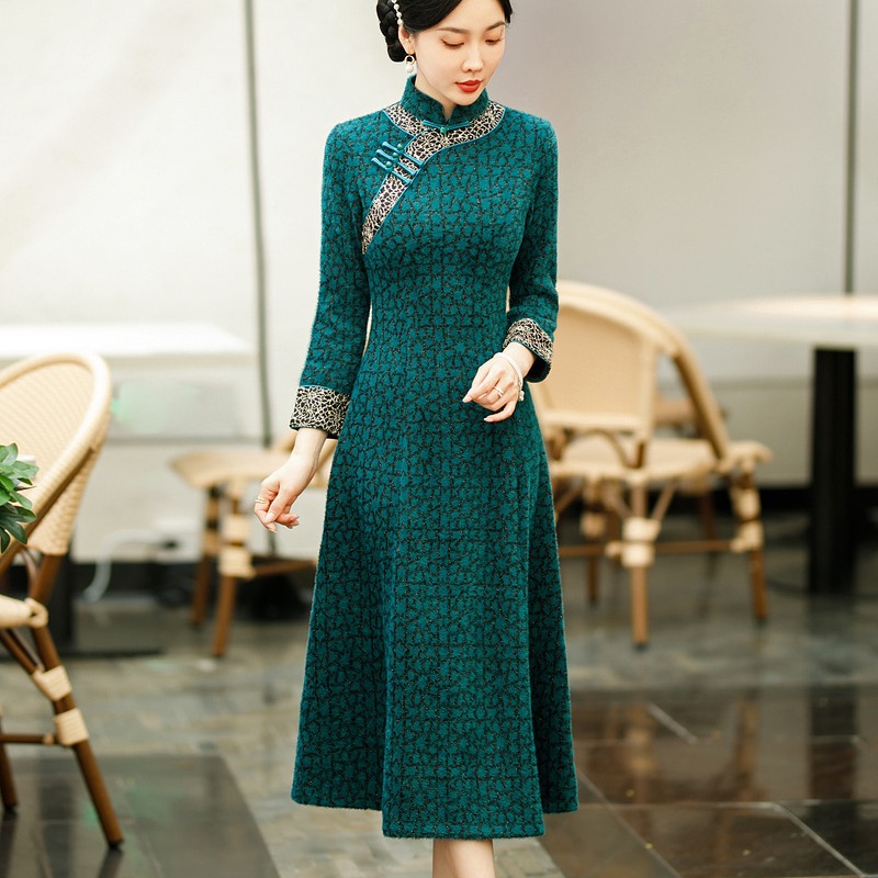 旗袍中年妈妈连衣裙女士2023年春秋新款气质洋气收腰长袖裙子