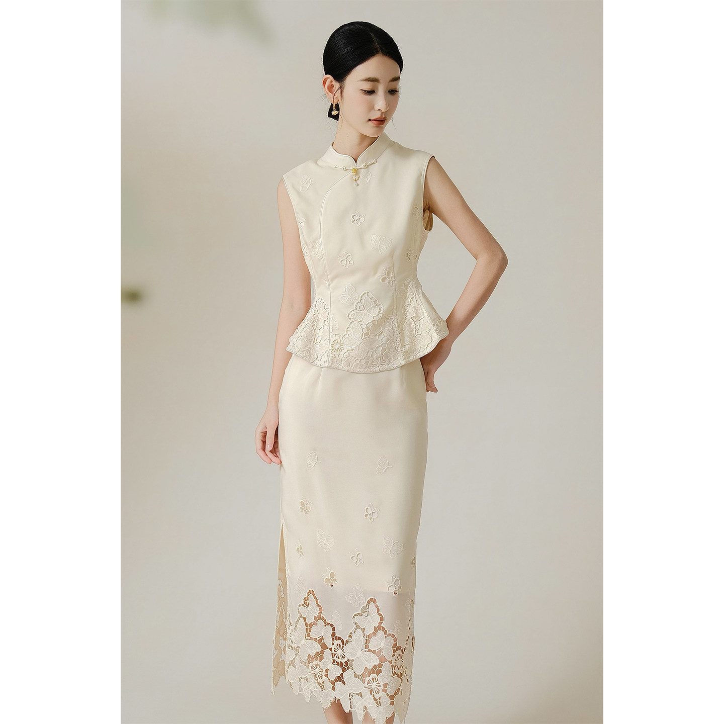 SHIBAI拾白夏日爆款优雅新中式重工蕾丝镂空改良无袖旗袍裙套装