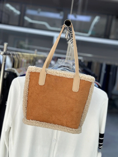 秋冬羊羔毛手提包包女新款复古托特包百搭上课通勤包菜篮子手拎包