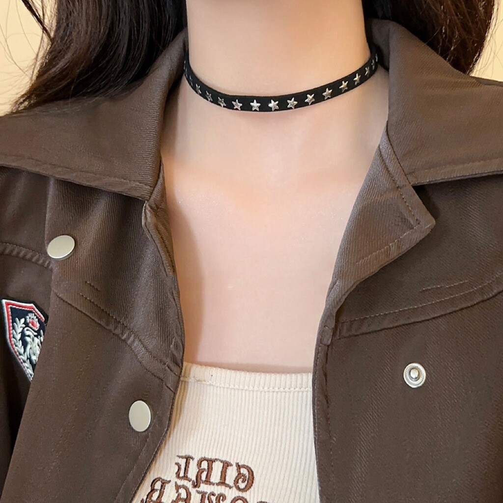 Y2K辣妹甜酷风星星铆钉绒面项圈choker小众设计辣妹短款项链女