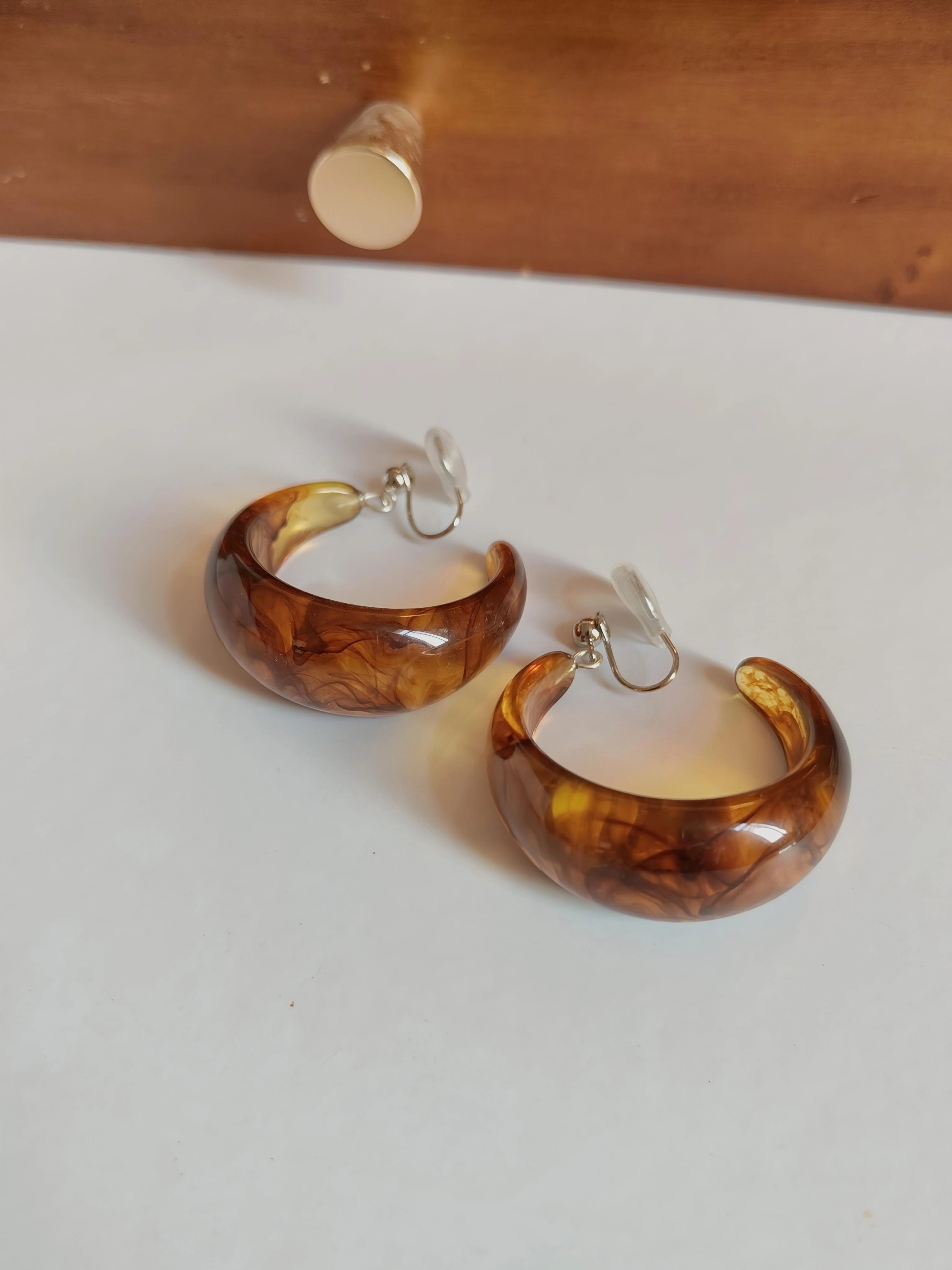 秋冬美拉德色复古气质耳坠蚊香盘耳夹无耳洞高级感琥珀色耳环耳饰