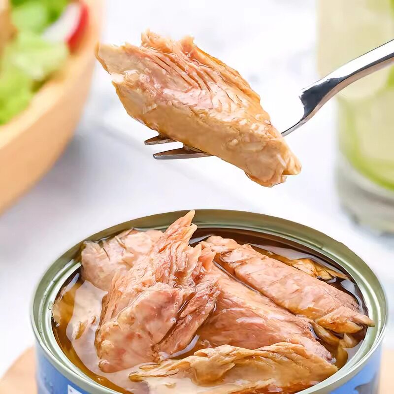 俄罗斯蓝鳍金枪鱼罐头即食下饭下