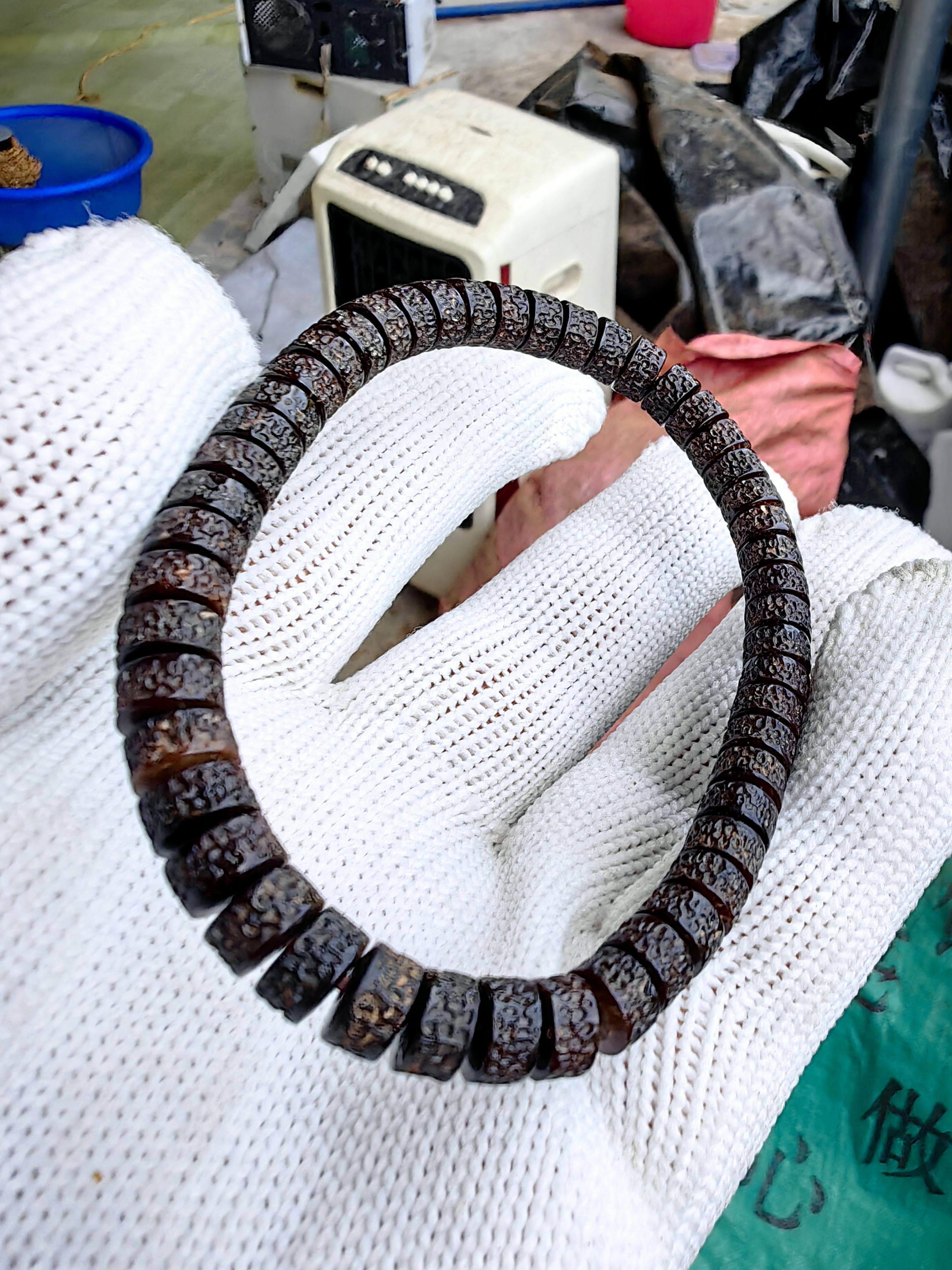 天然椰蒂雕刻嘎巴佛珠手串精工高抛工艺