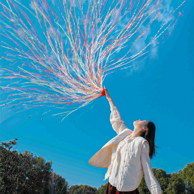 生日手抛彩带免打扫手扔拉炮手环蜘蛛丝婚礼花飘带拍照氛围感道具