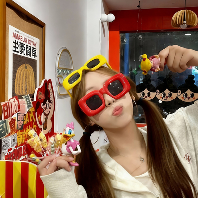 网红搞怪趣味充气感可爱方形墨镜儿童街拍ins风生日眼镜装饰拍照