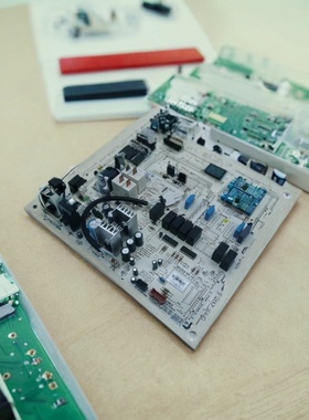 Gree/格力空调定频柜机悦雅三匹全新件30133325控制电路板