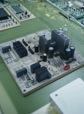 适配格力空调 3匹清新风柜机主板电路板 30133012 M303F1L E1 E3