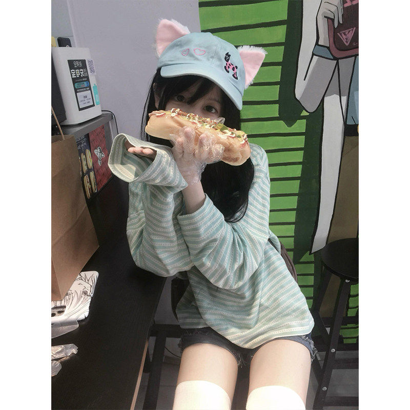 日系小猫刺绣绿色条纹长