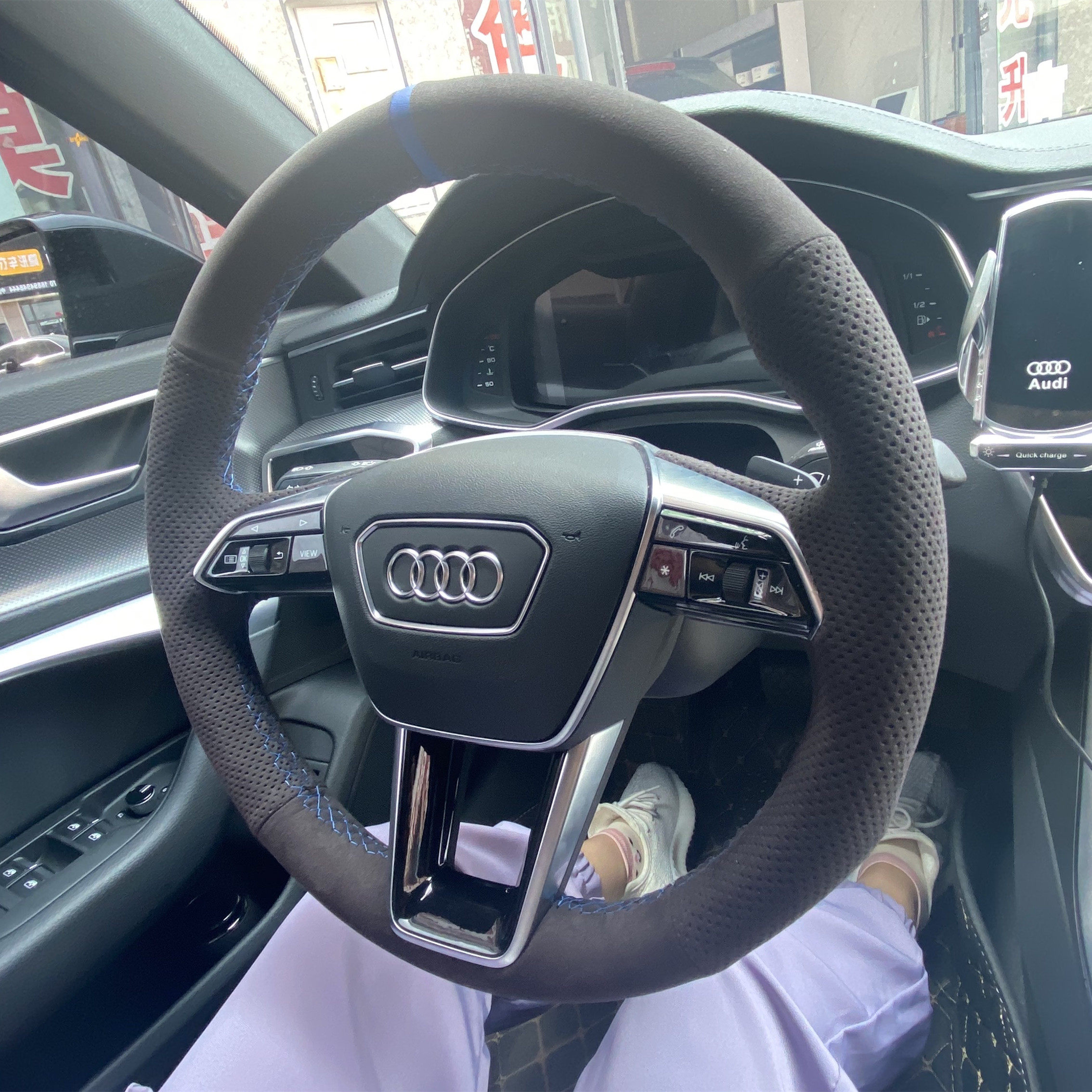 2020款奥迪A6L专用翻毛皮手缝方向盘套 A5Q5LQ7Q3A4LTT四季把套C8