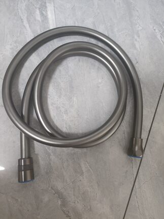枪灰色花洒淋浴软管热水器洗澡连接软管通用浴霸通用型pvc软管