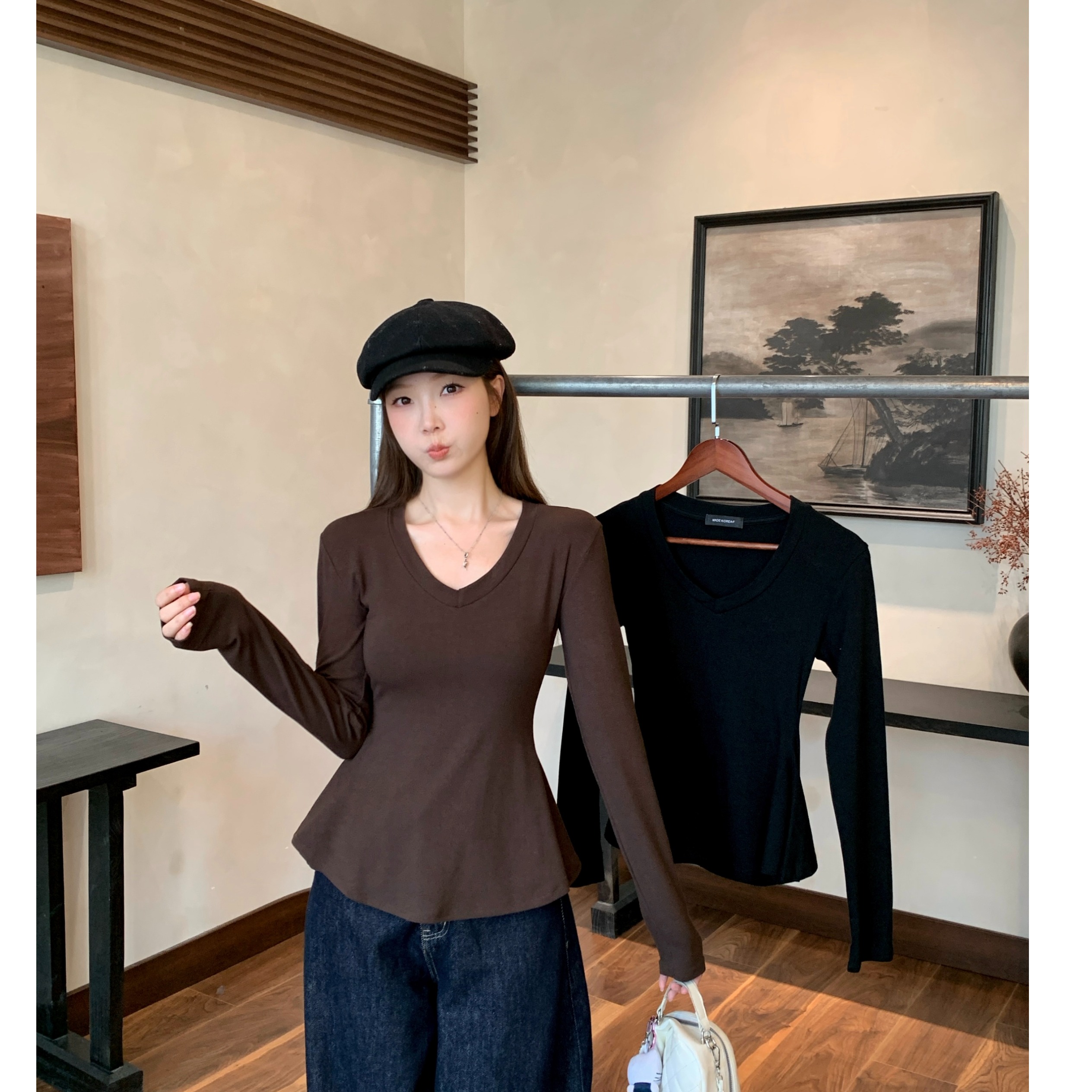 辣妹设计感V领掐腰显瘦T恤打底衫