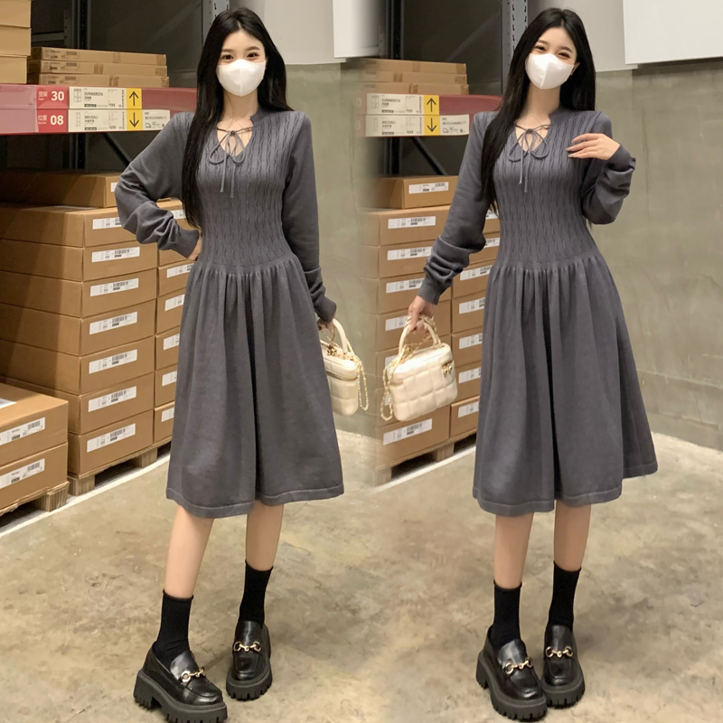 温柔气质韩系显瘦连衣裙秋冬毛衣