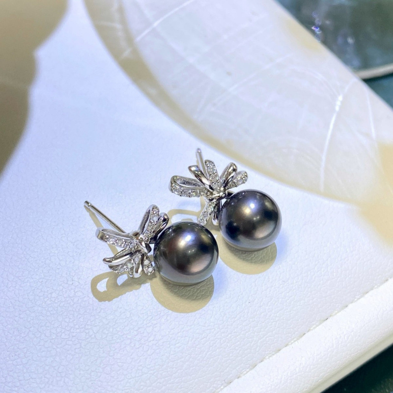 S925银蝴蝶结海水珍珠耳钉8-9mm