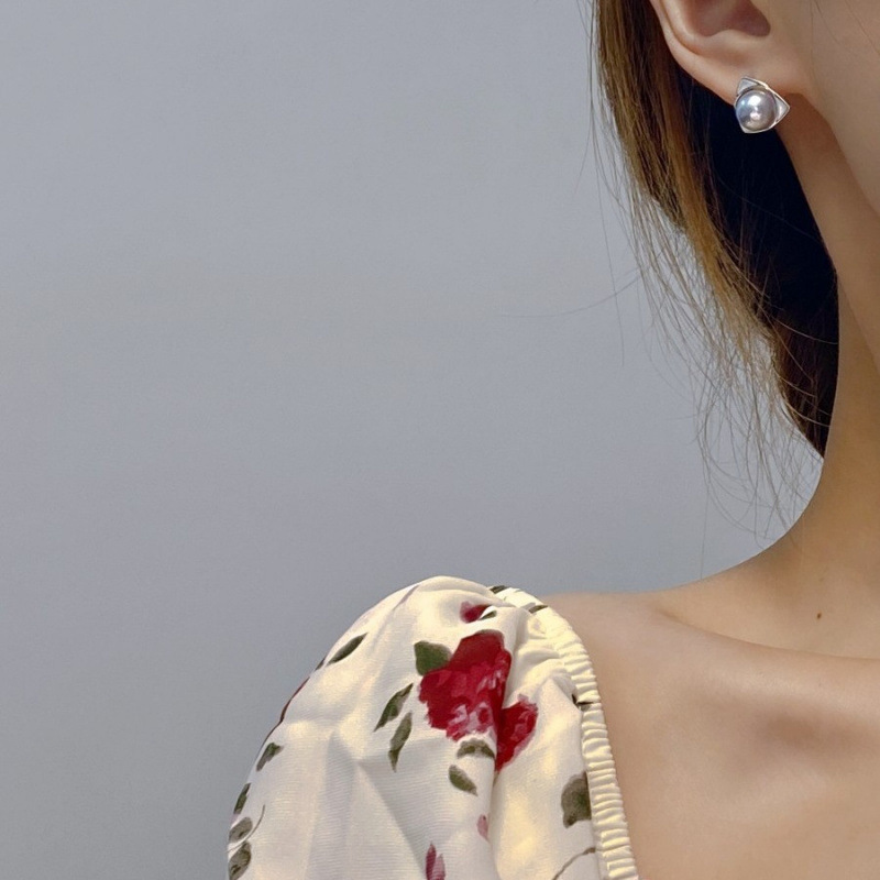 S925银三角形海水珍珠耳钉日常8-