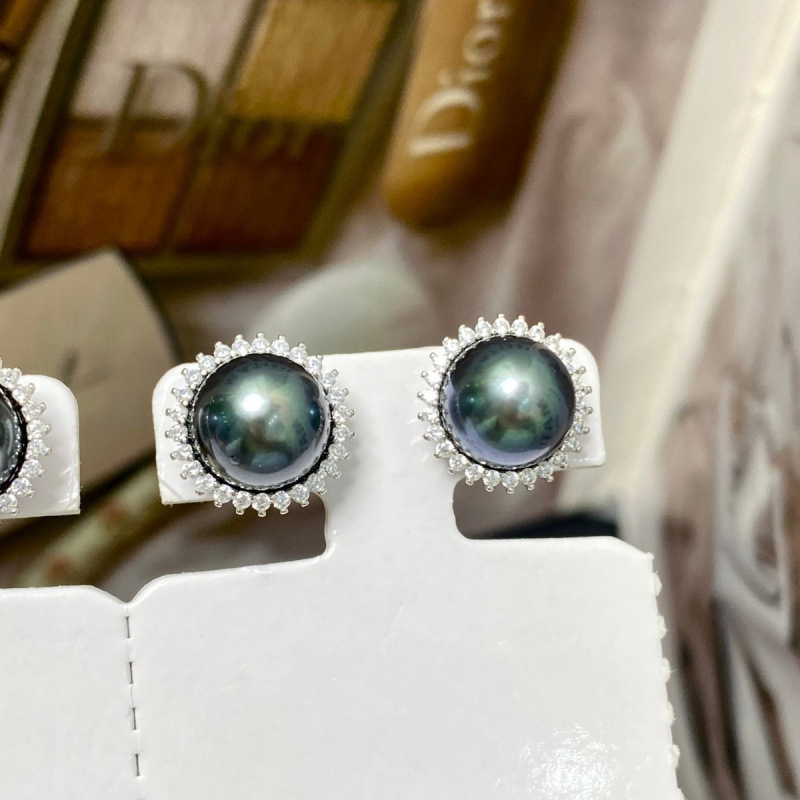 S925银经典戴妃太阳花海水珍珠