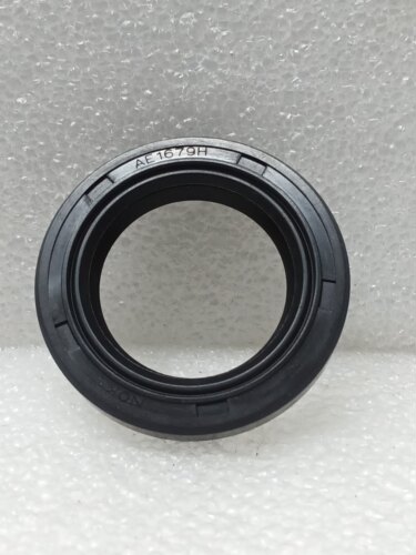 AE1679H  MB936826  尺寸 30X45X6mm  汽车油封