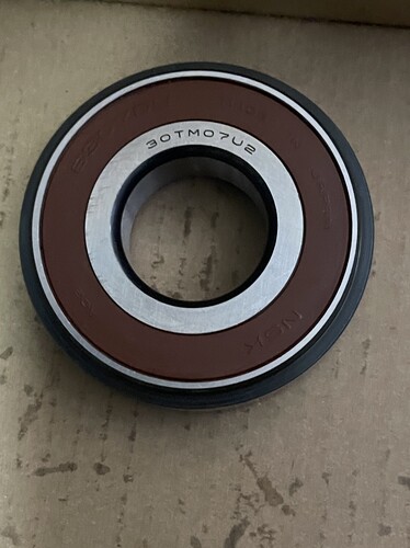 30TM07U2  尺寸 33X73.5/80X16/19mm 变速箱轴承