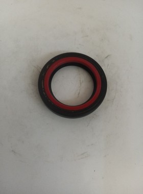 36023041 尺寸 28X39.64X6.35 玛莎拉蒂总裁 方向机油封