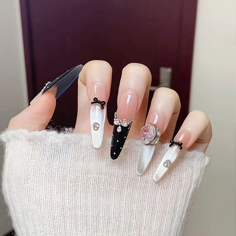 柚子-小灯泡猫眼美甲穿戴甲25年爆款秋冬中长款手工可拆卸美甲