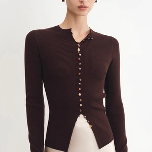 法式高级感单排珠子纽扣针织衫女2025年秋季新款修身显瘦长袖上衣