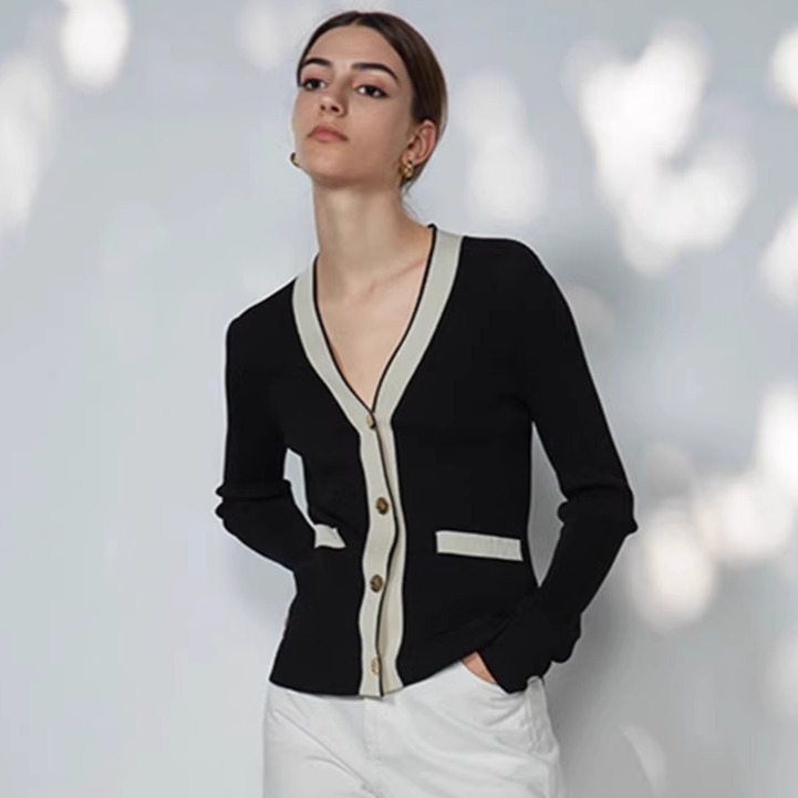 25秋季新款气质显瘦V领黑白撞色针织衫外套小香风单排扣长袖上衣