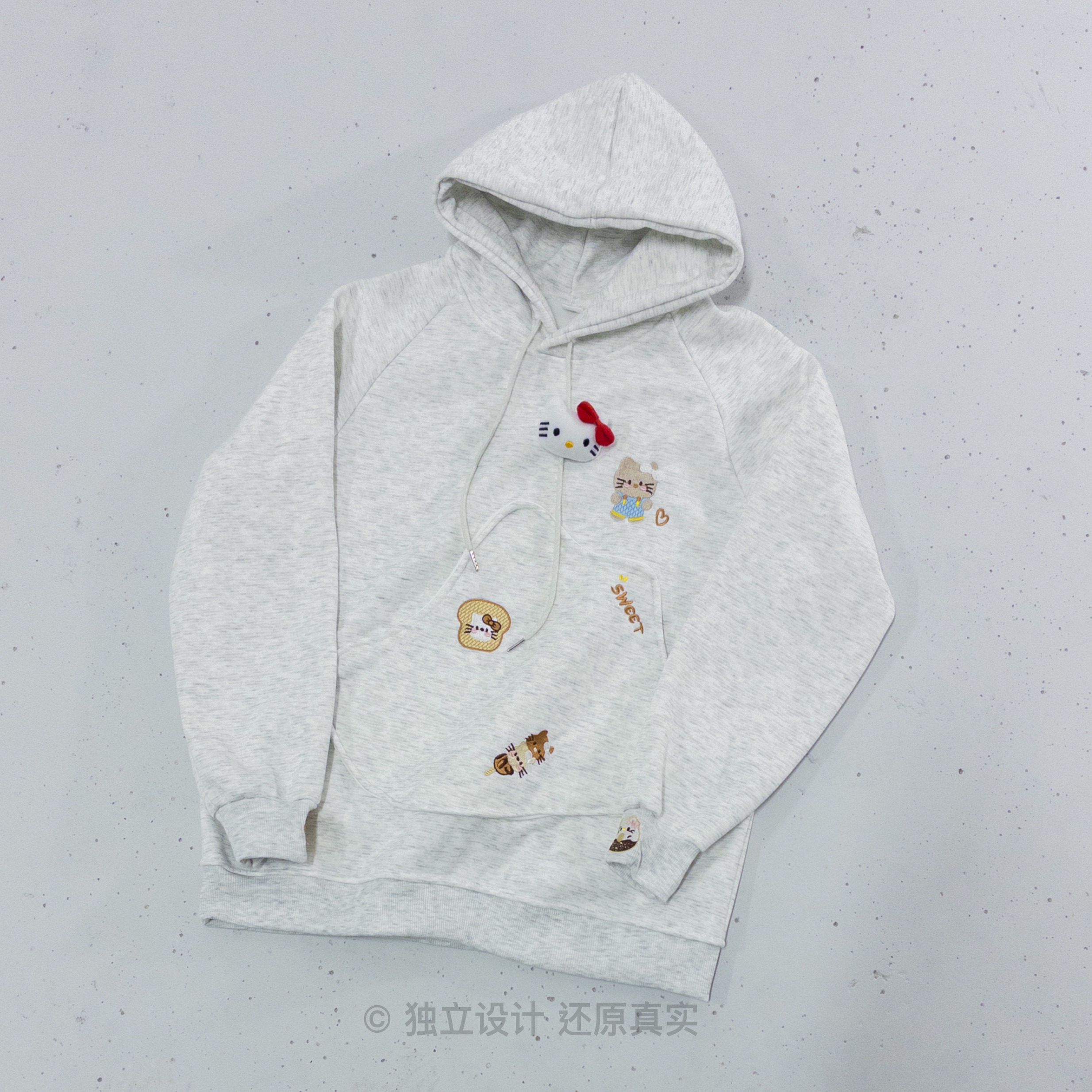小设计绒卫衣.1203.10点上新~当然要穿的可可爱爱~连帽kitty