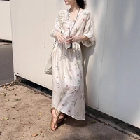初打十三行2025夏季新款法式復(fù)古天絲印花排扣V領(lǐng)連衣裙女LYA976