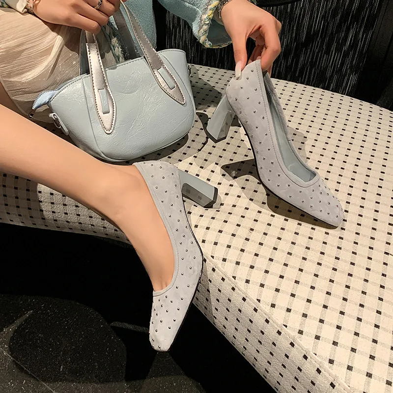 7cm|满天星！羊皮轻奢风铆钉单鞋女款2025新款方头粗跟浅口高跟鞋