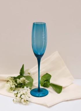 【可尔】创意德国蓝色高脚杯高颜值甜酒香槟杯红酒杯鸡尾酒杯家居