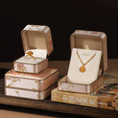 新国风丝绸首饰盒翡翠玉器古法金礼盒高级宫廷刺绣黄金戒指手镯盒