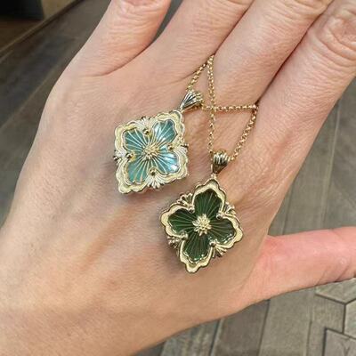 歌剧院Operа四叶草双面拉丝白贝母天河石项链复古高级感锁骨链女