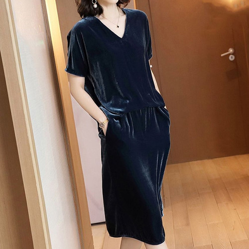 春秋高档金丝绒V领半袖裙两件套