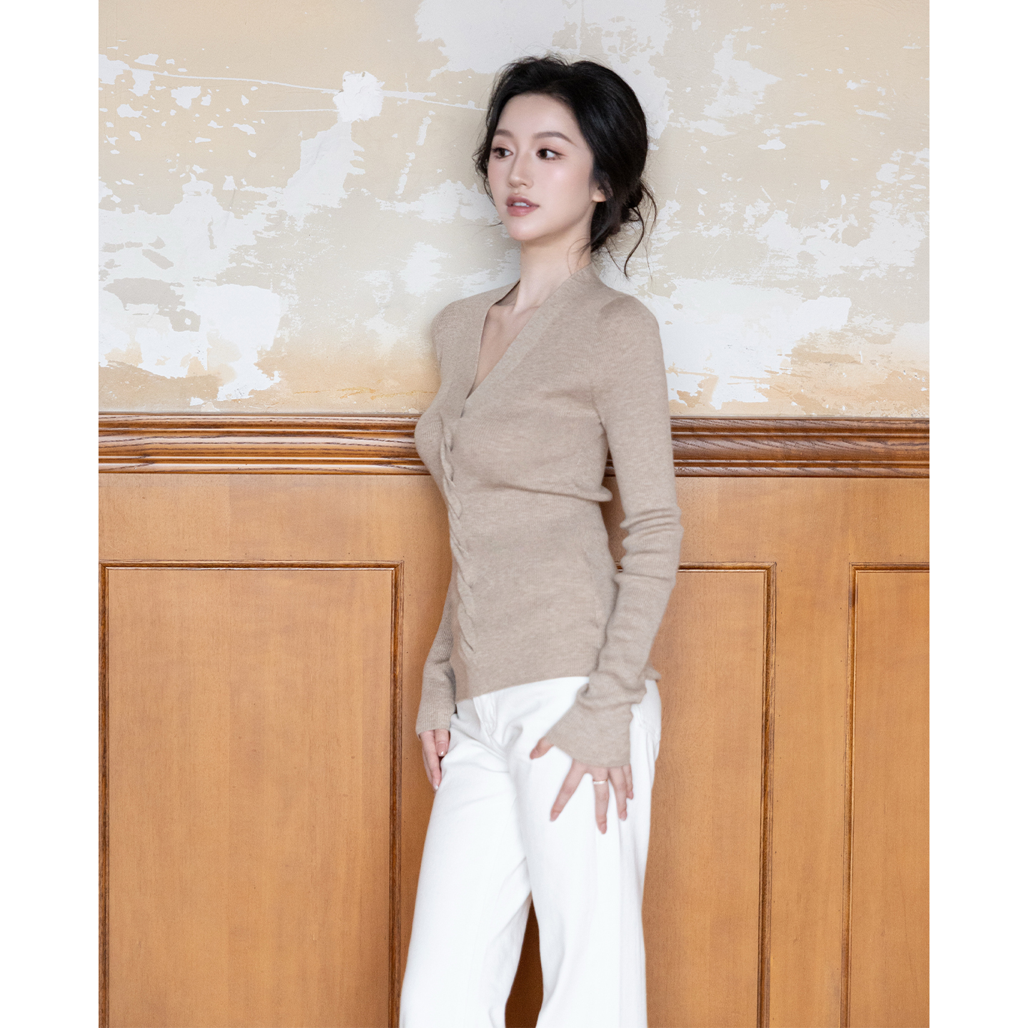 SerioLudere蛋仔很懒/ 设计感v领修身百搭内搭长袖针织羊毛打底衣