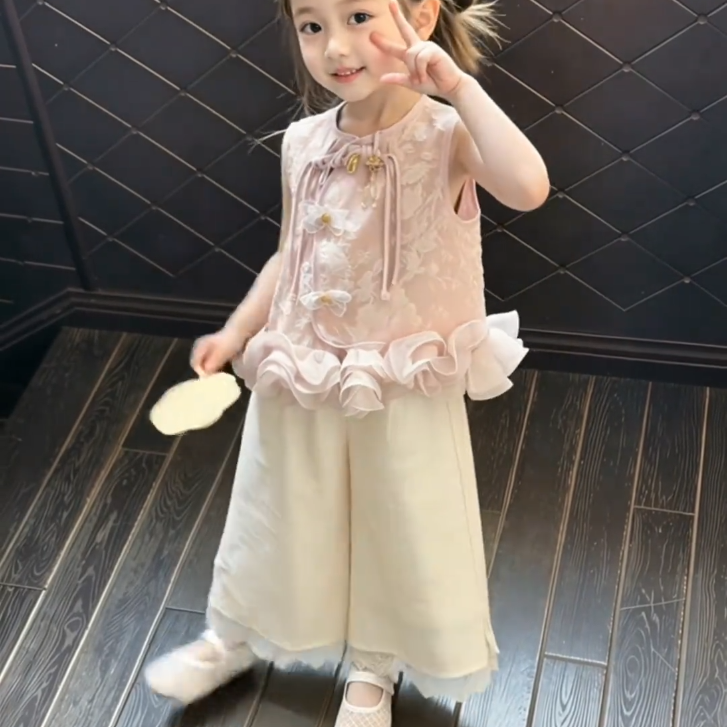 2026夏亲子高奢气质人丝马甲套装高级新中式裤子春夏母女洋气套装