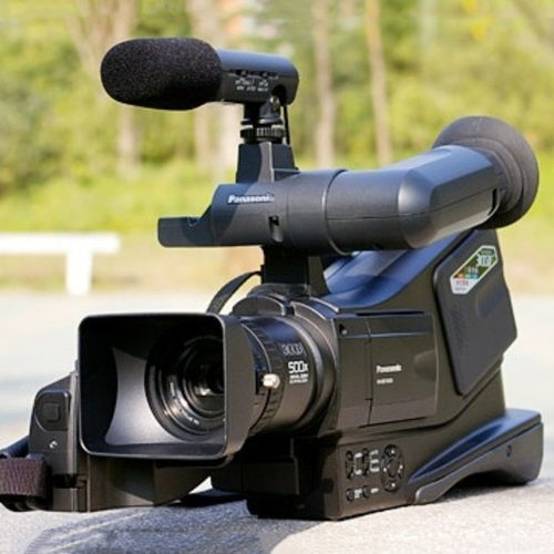 磁带式肩扛摄像机松下MD10000