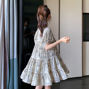 小个子独特漂亮娃娃裙女2025新款夏日清纯系海边度假风碎花连衣裙图片