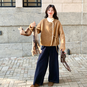 蕾丝拼接双面羊绒外套女2025冬季新款巨好看气质减龄短款毛呢上衣图片