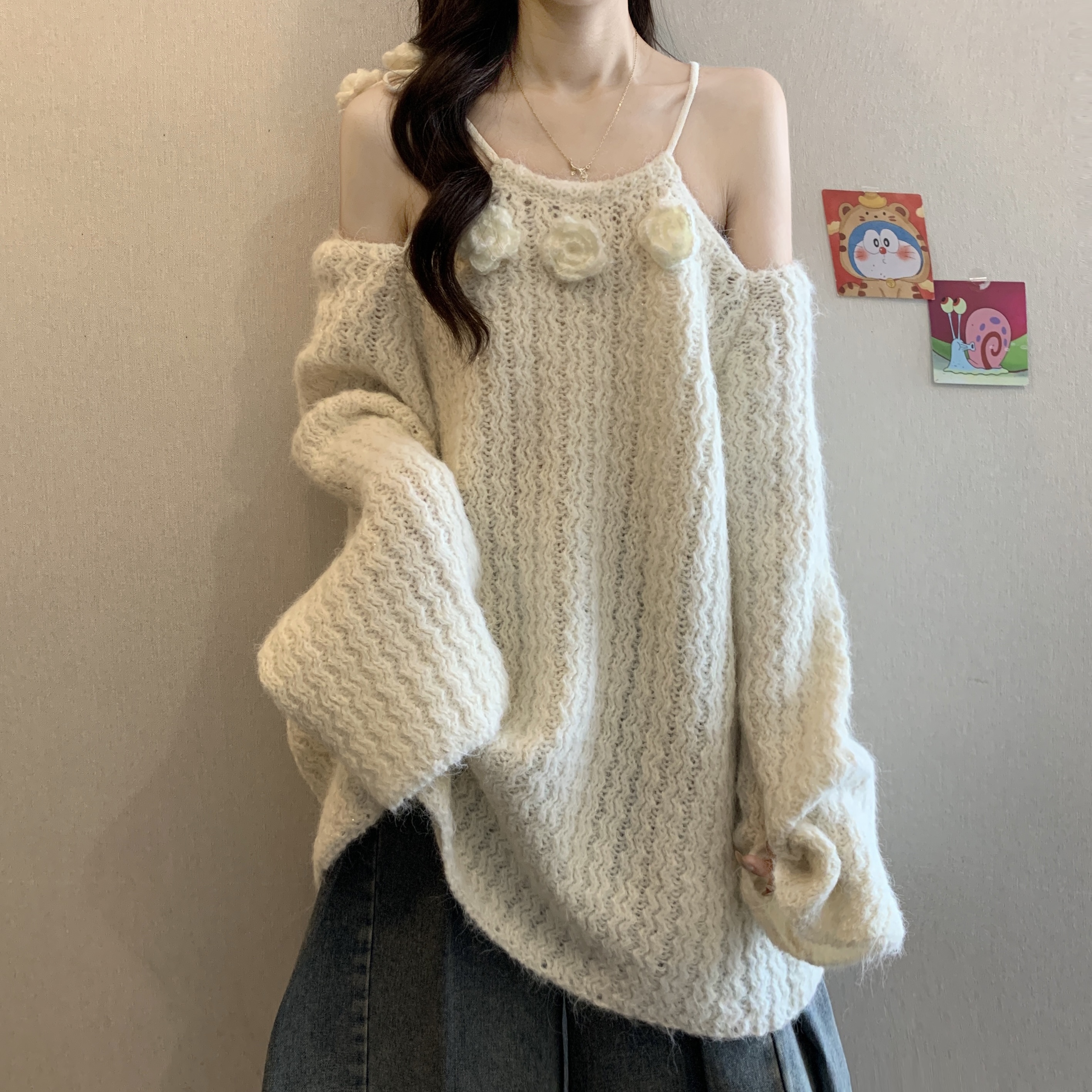 大码法式立体花朵镂空挂脖毛衣女