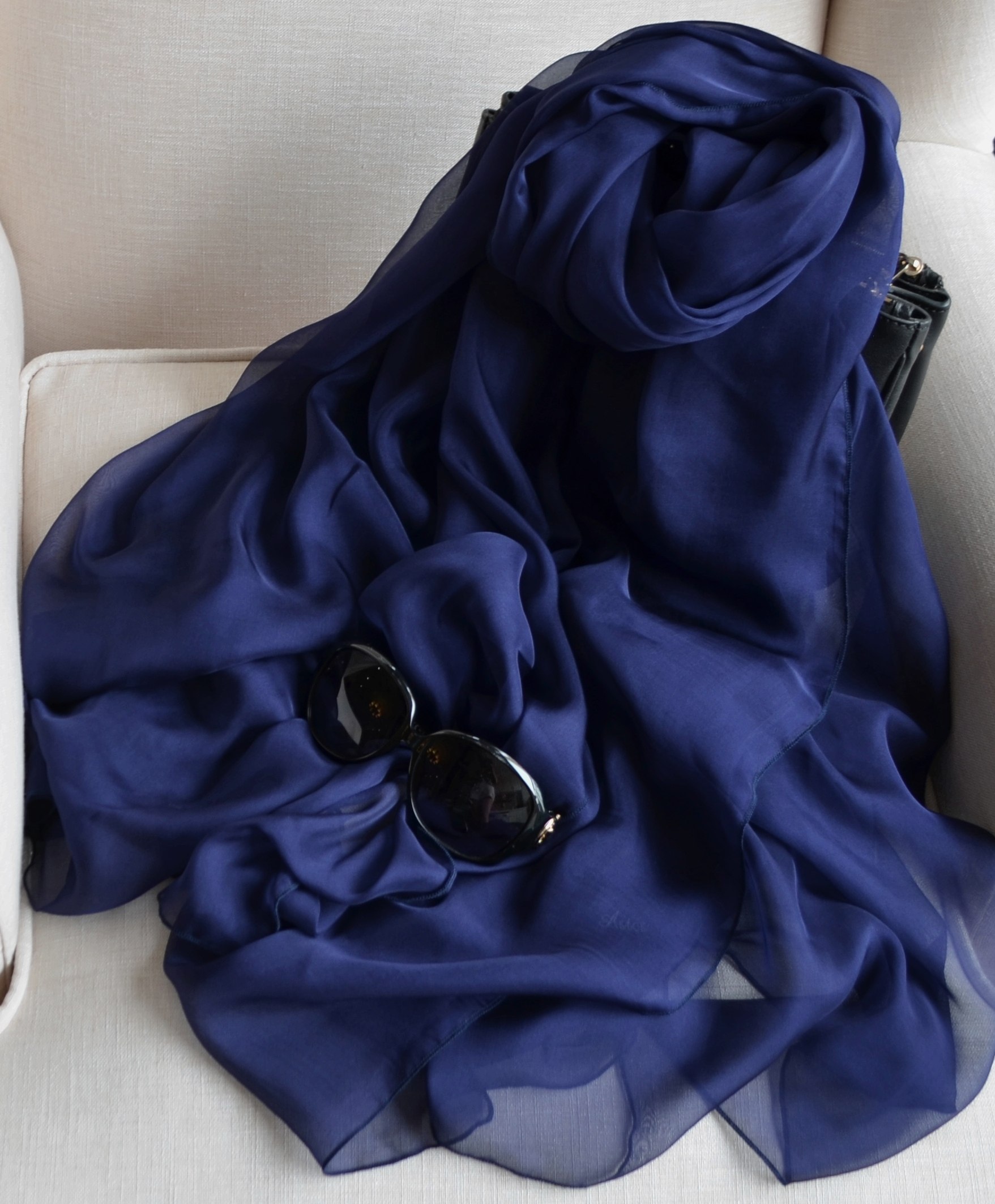 春秋文艺范藏蓝色超长薄围巾纯色百分百真丝巾桑蚕丝女大披肩