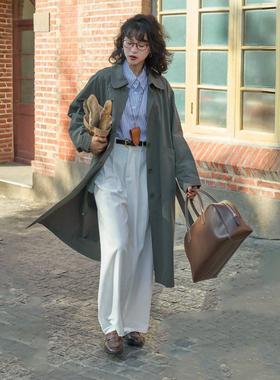 好在 丹麦日记 小个子冰川灰绿色翻领纸感高腰系带风衣外套