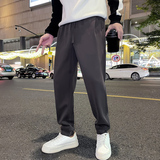 灰色